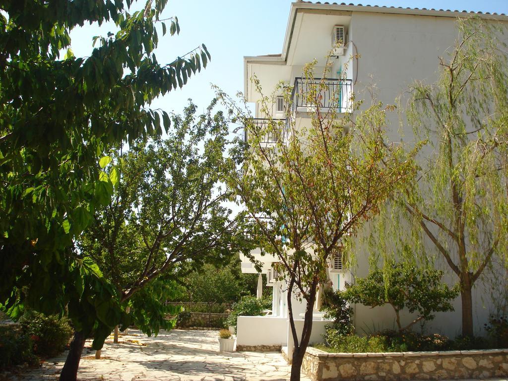Santa Maria Rooms Áyios Nikítas Exterior foto